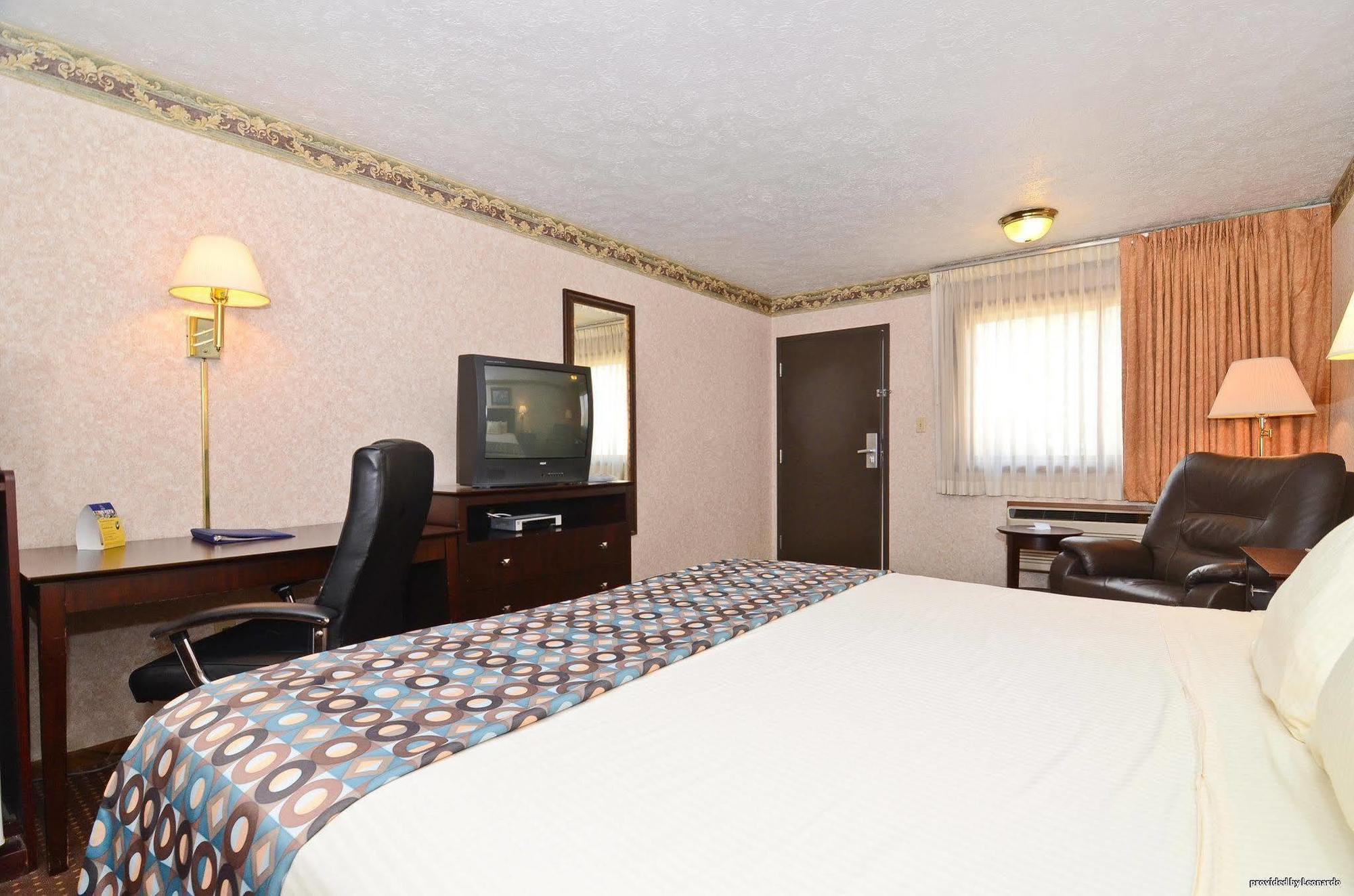 Baymont By Wyndham Danville Il Εξωτερικό φωτογραφία